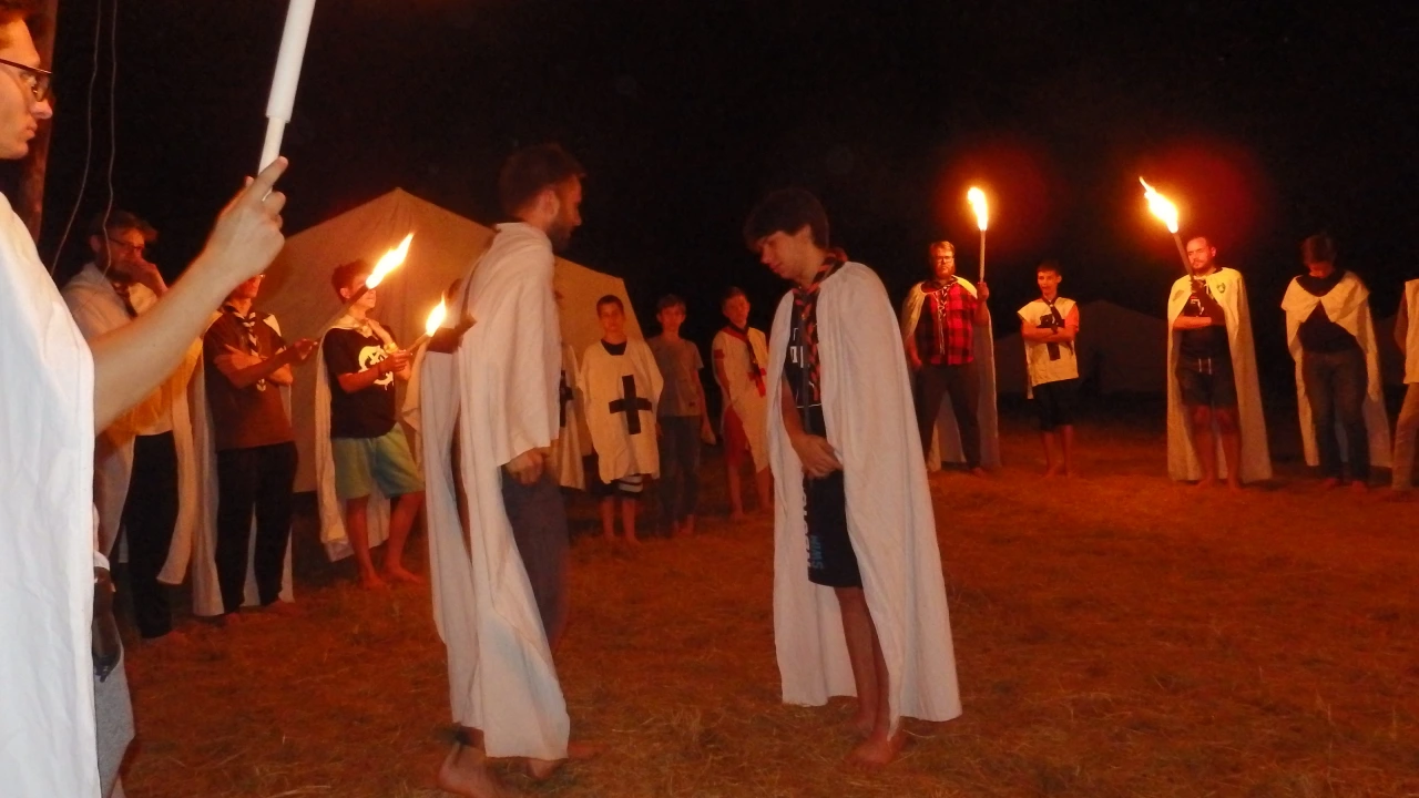 Tappancs fiú sátortábor